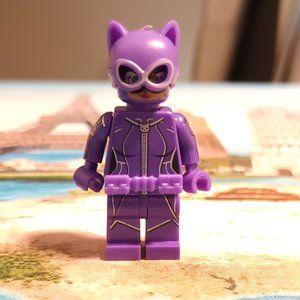 CATWOMAN LEGO MINI FIGURE 70902